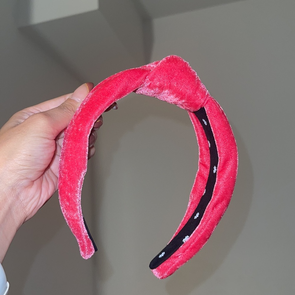 Lele Sadoughi NWT Velvet knotted headband